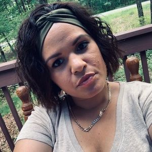 Meet your Posher, Inez